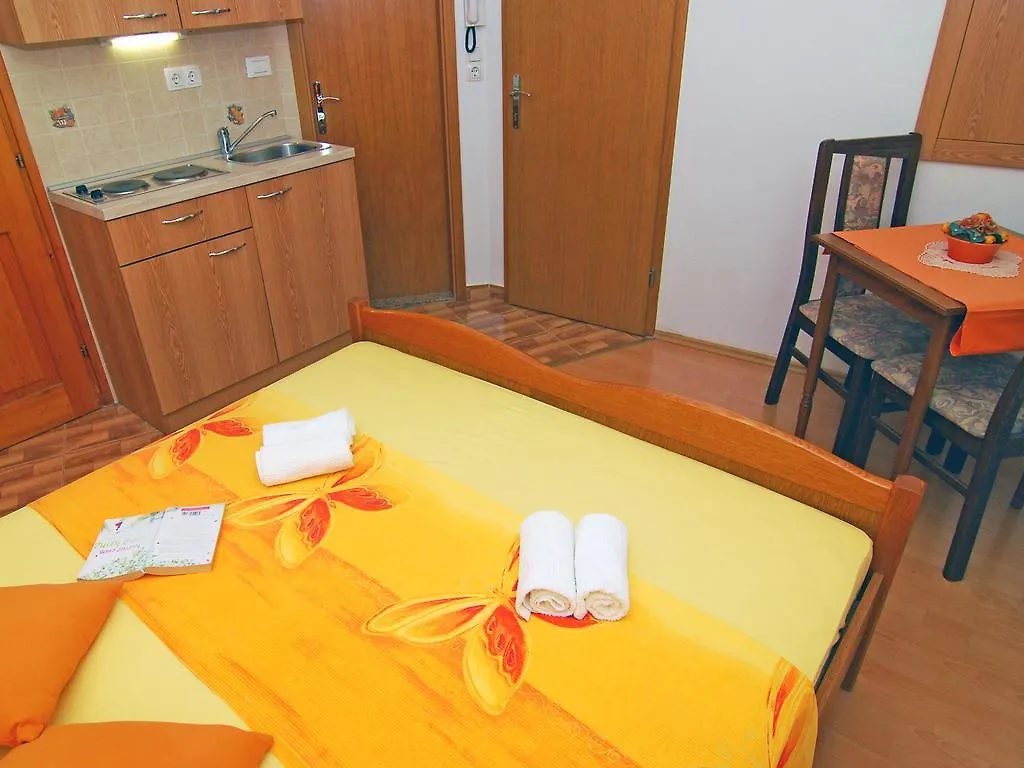 ***  Studios Magnolia Guest House Trogir Croatia