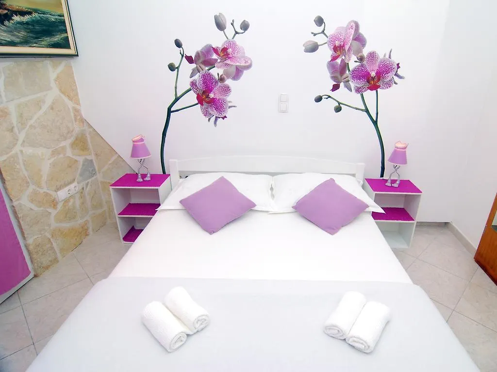 Studios Magnolia Guest House Trogir 3*,  Croatia