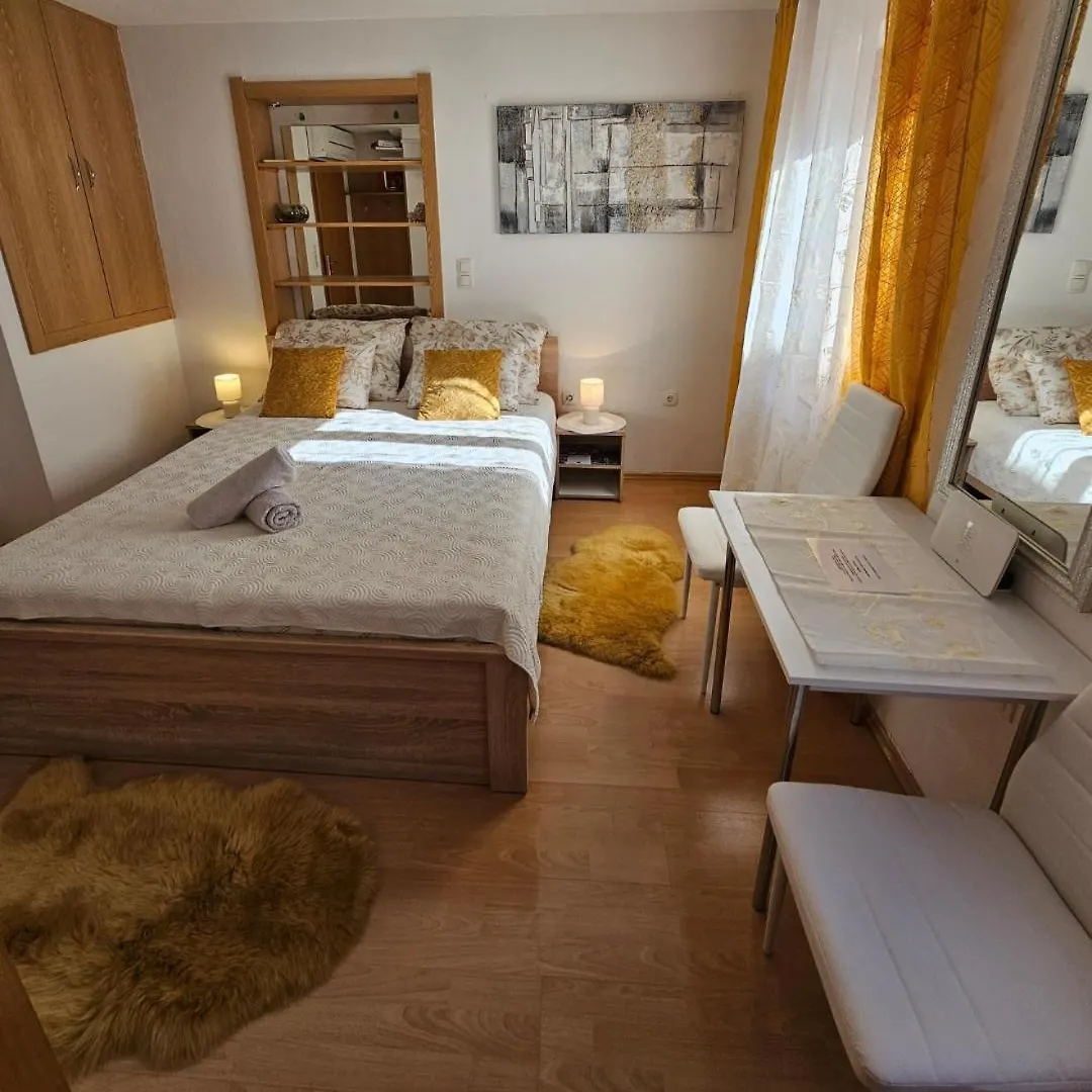 Studios Magnolia Trogir Pensión