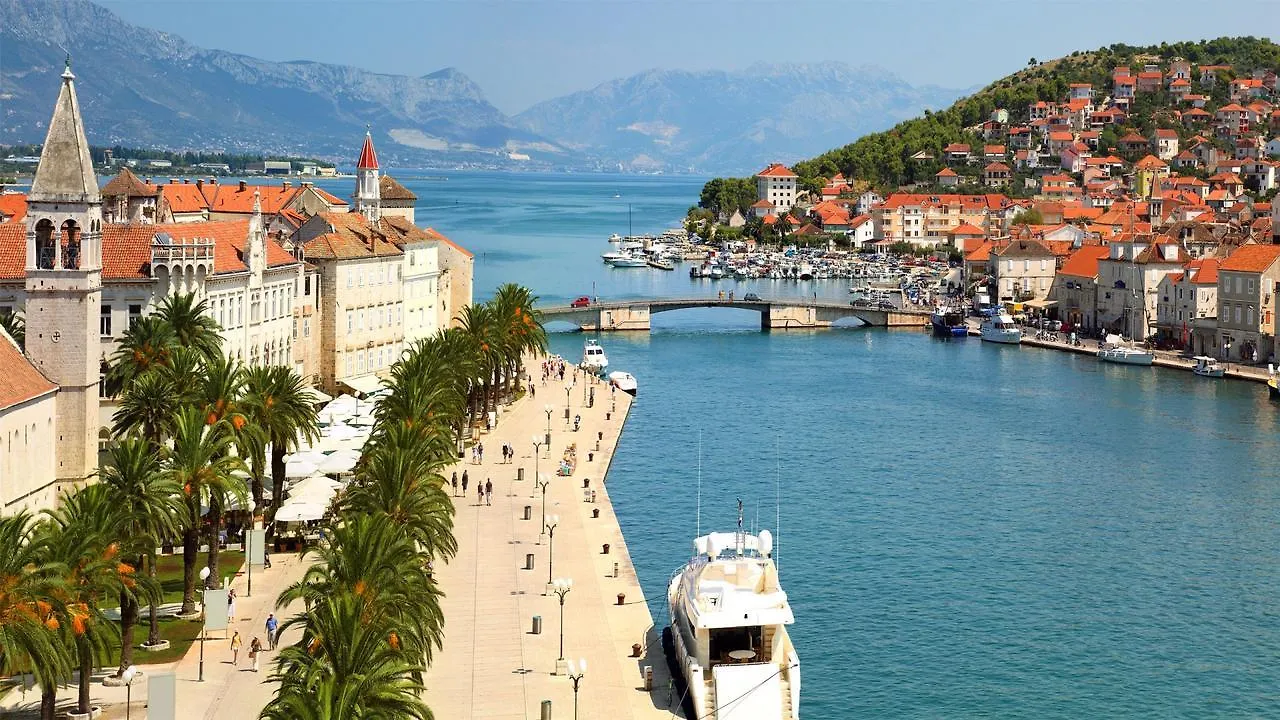 Pensión Studios Magnolia Trogir